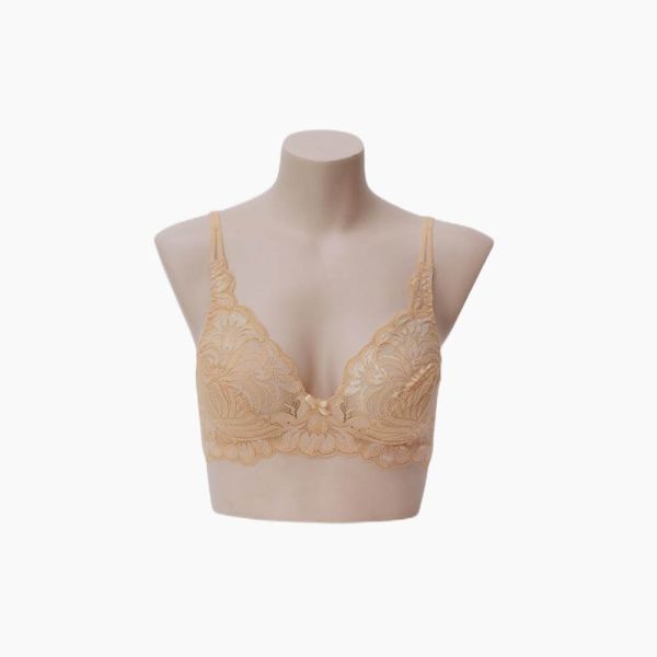 IFG - Our Oriental Look bra is made entirely with lace for a