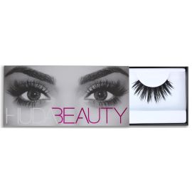 Huda Beauty Classic Lash Lana 10