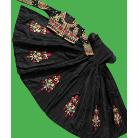 Stiched emboroiderd Frock