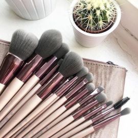 bh cosmetics Lavish elegance 15 Piece Brush set with Cosmetic Bag