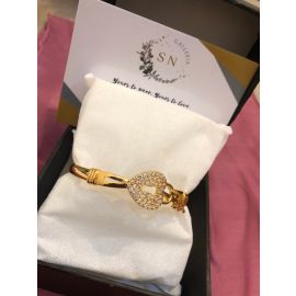 Elegant Stlyish One Hand Kara